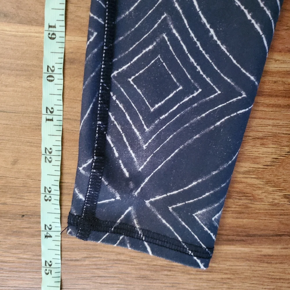 Maurices Leggings Size Small inMotion